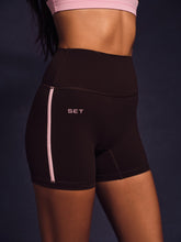 SET ACTIVE Outlets | SPORTBODY® SPORTY STRIPE SHORTS - SWIRL