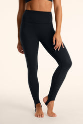 SET ACTIVE Website Store | BREATHE 1.0 PARKE STIRRUP LEGGINGS - ONYX
