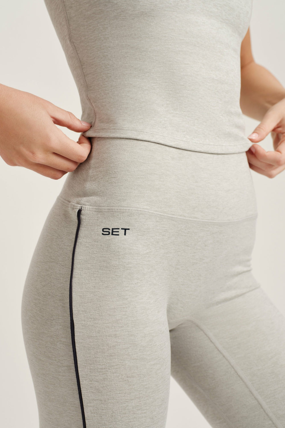 SET ACTIVE Outlets | FORMCLOUD® CLOUD PIPE LEGGINGS - ANALOG