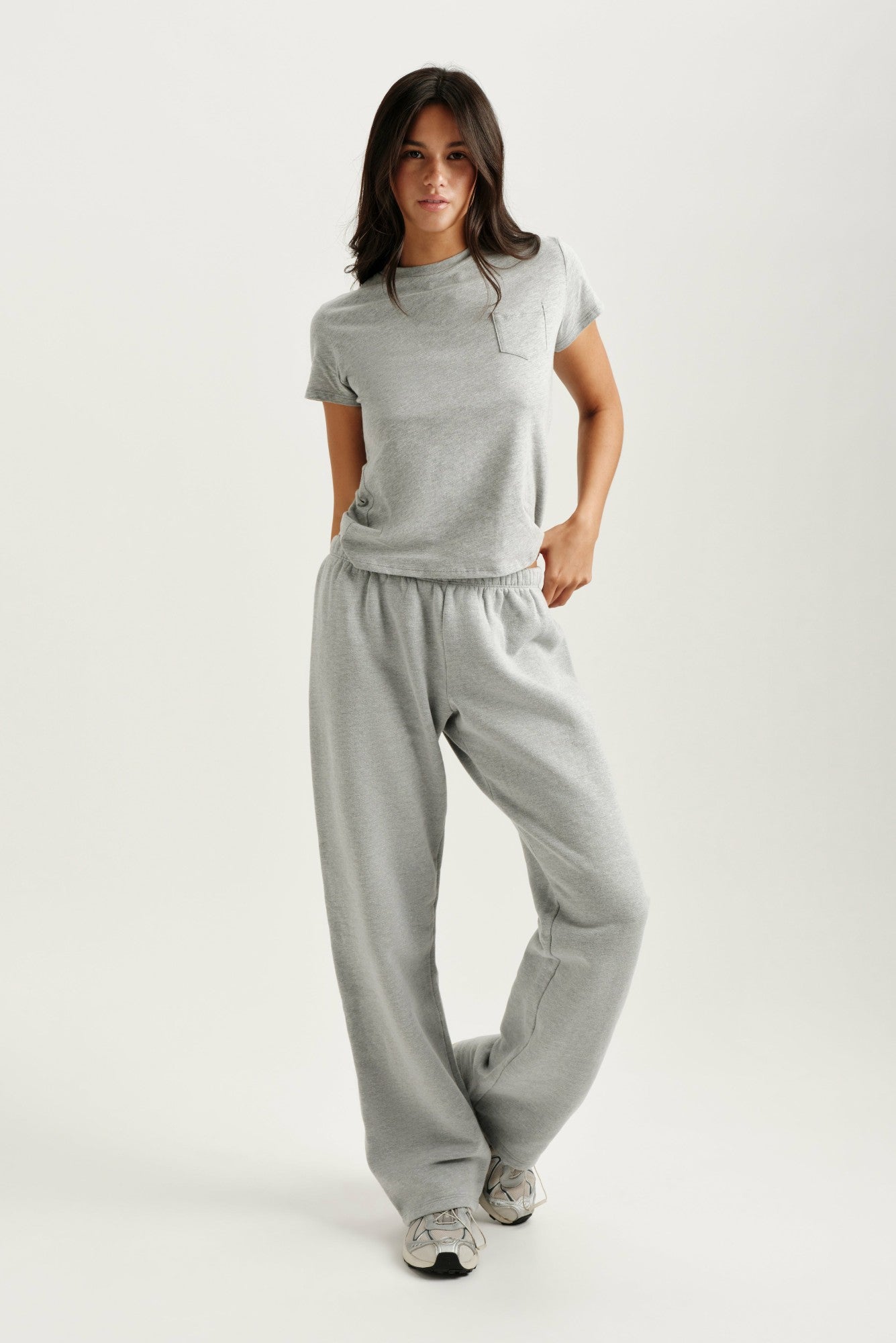 SET ACTIVE US | CLASSIC COTTON DAILY STAPLE POCKET TEE - FOG HEATHER GREY