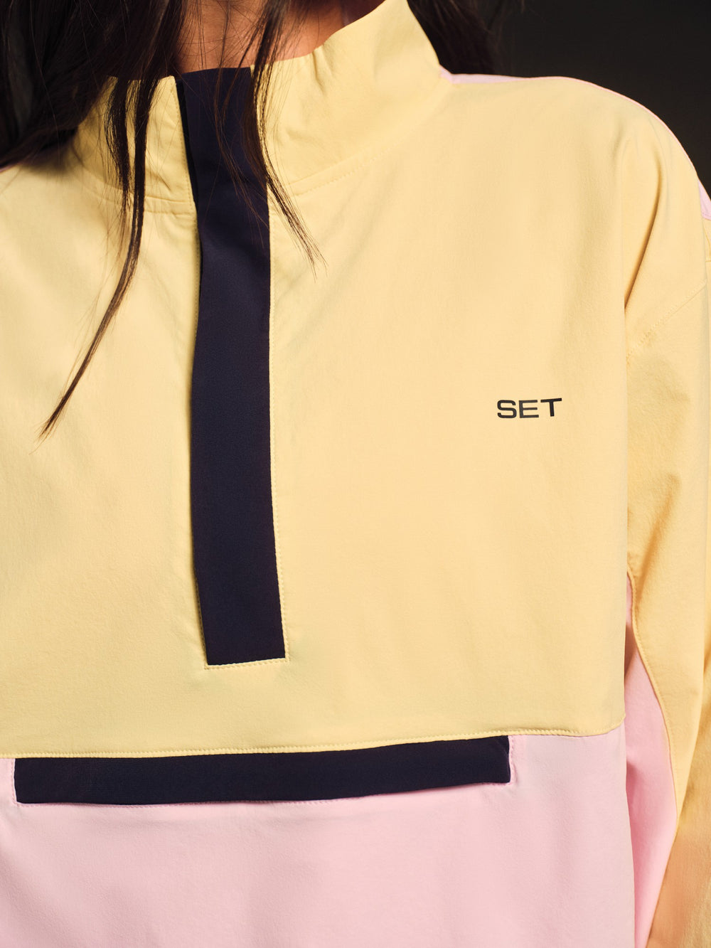 SET ACTIVE Online | NYLON TRACK 90'S PULLOVER - TAFFY