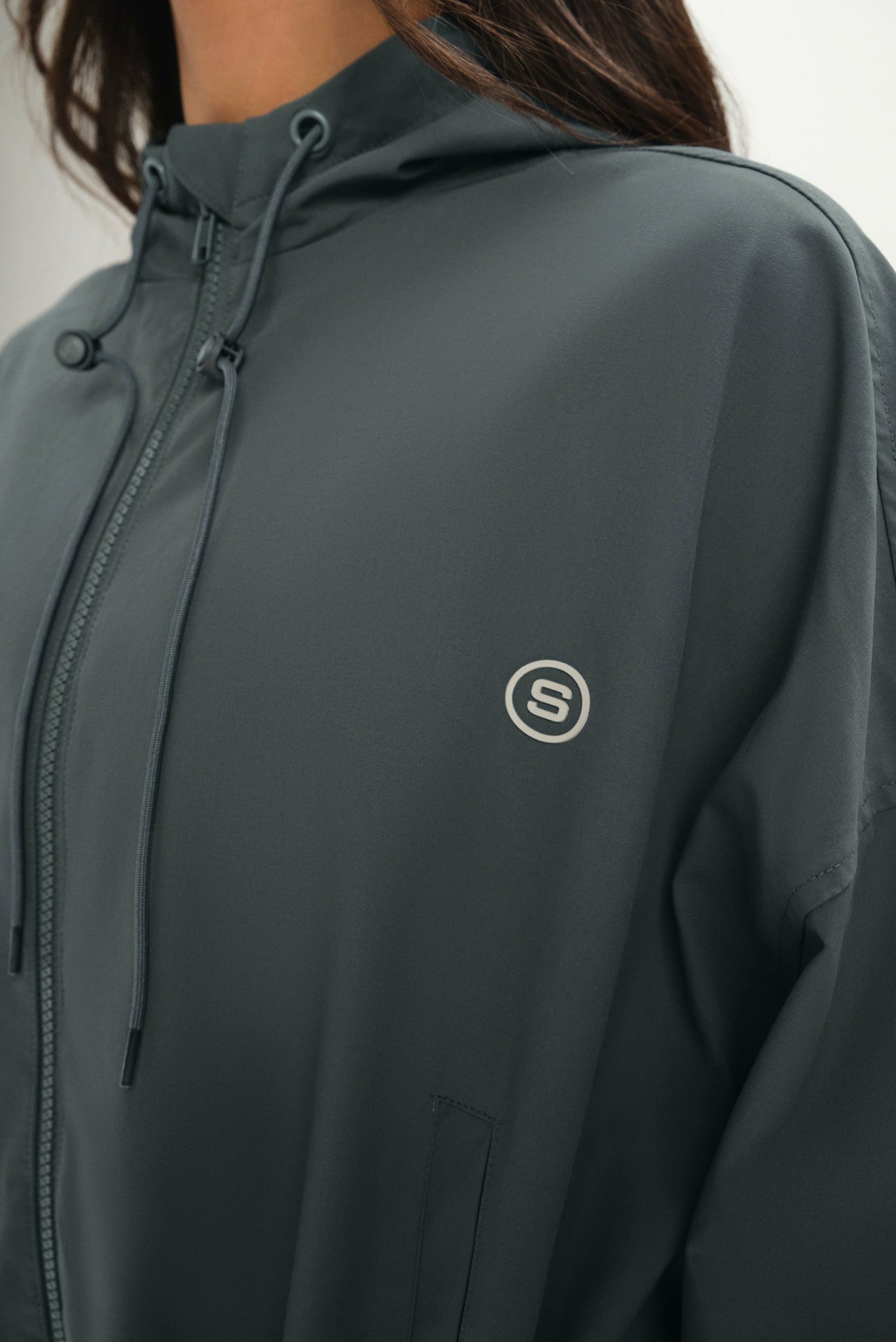 SET ACTIVE Outlets | NYLON TRACK CINCHED WINDBREAKER - MAST