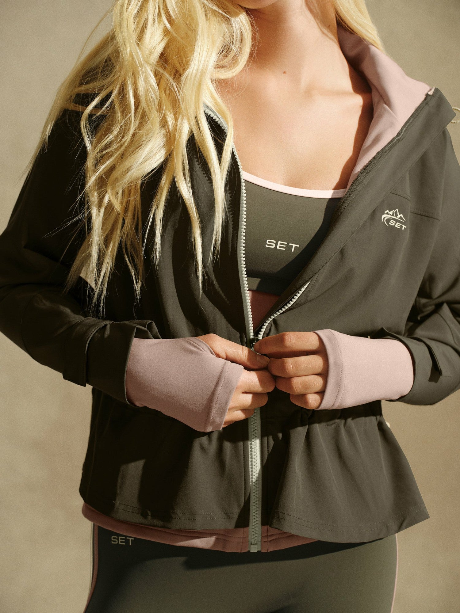 SET ACTIVE Discount | NYLON DUET CINCHED WINDBREAKER - SEDONA