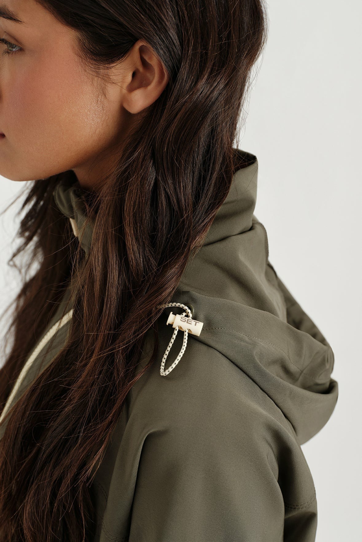 SET ACTIVE Discount | NYLON DUET CINCHED WINDBREAKER - SEDONA