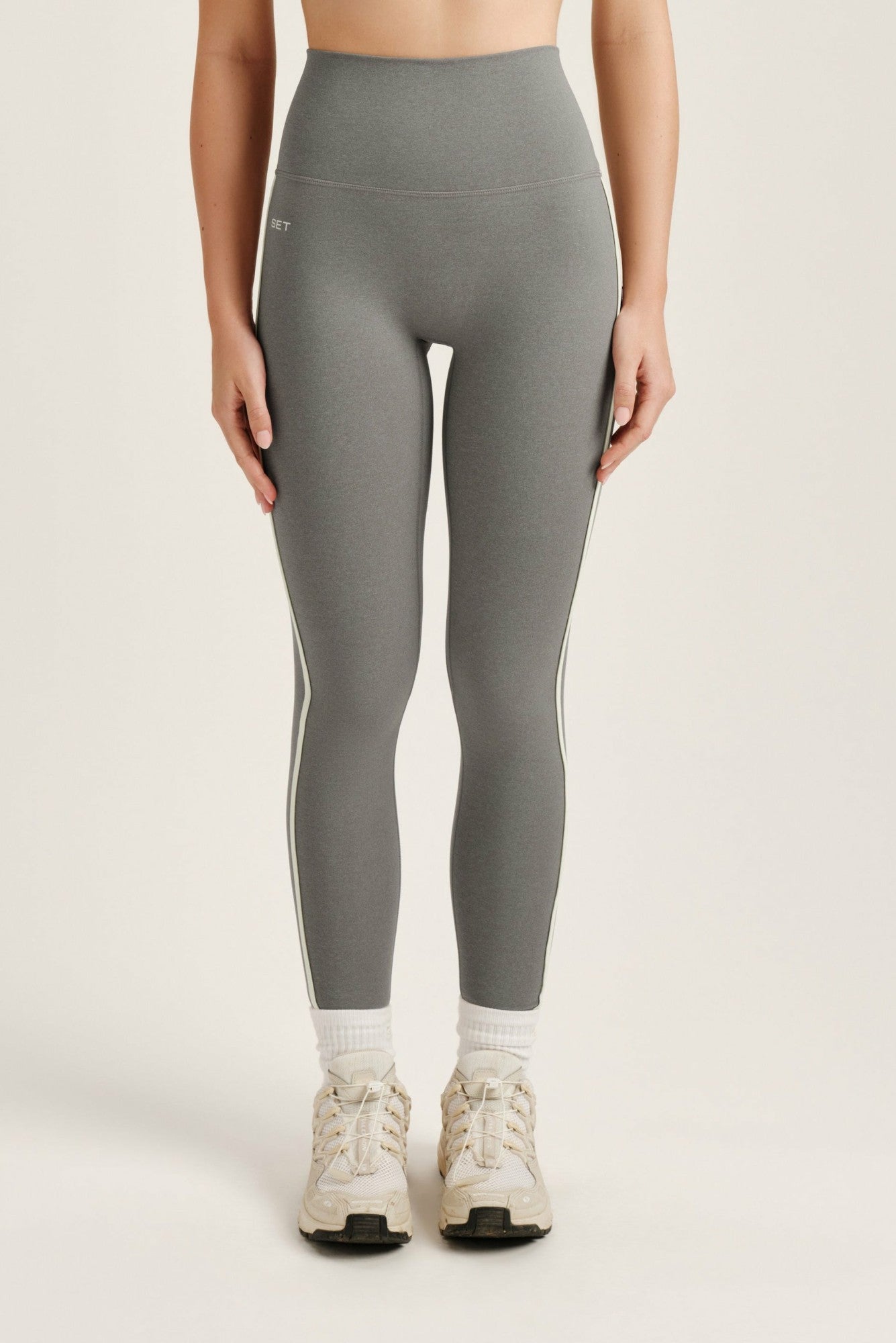 SET ACTIVE Online | SPORTBODY® SPORTY STRIPE LEGGINGS - LO-FI