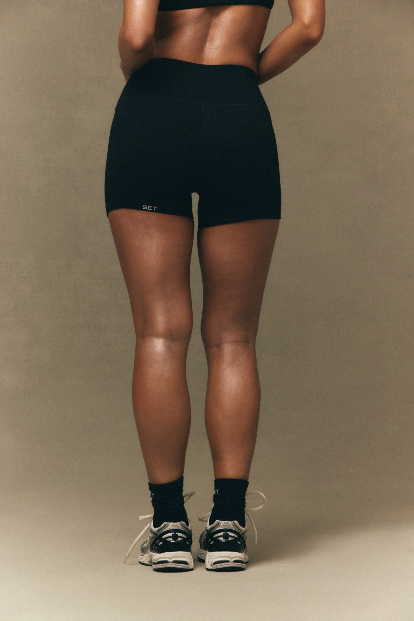SET ACTIVE US | FORMCLOUD® CLOUD SHORTS - ONYX