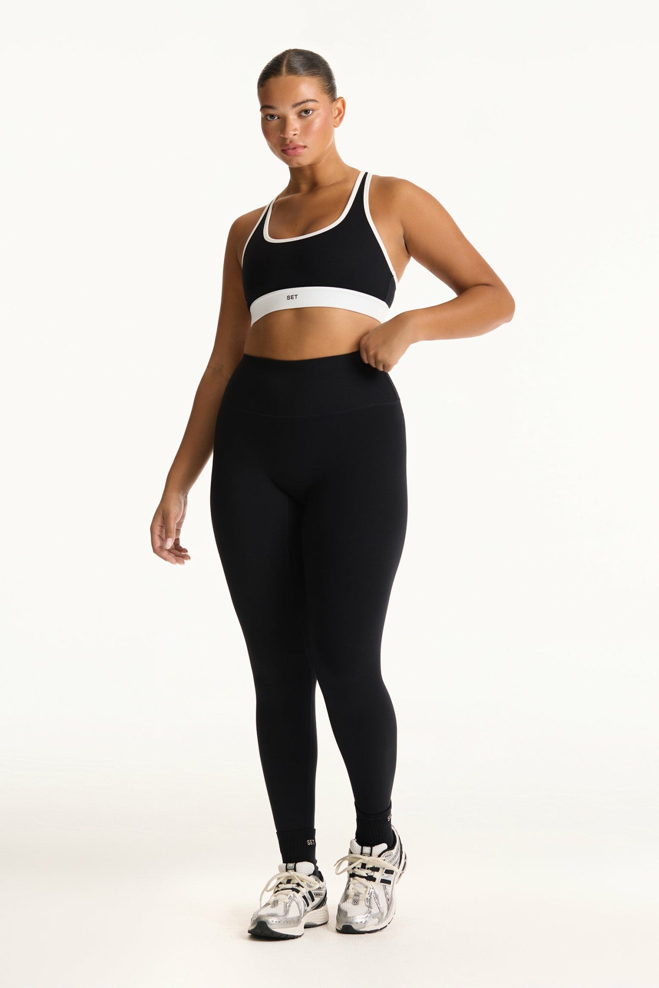SET ACTIVE Sale | FORMCLOUD® CLOUD STAPLE BRA - ORCA 1.0