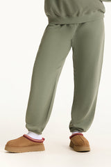 SET ACTIVE US | MIDWEIGHT SWEATS STAPLE OLD SCHOOL SWEATPANTS - KELP