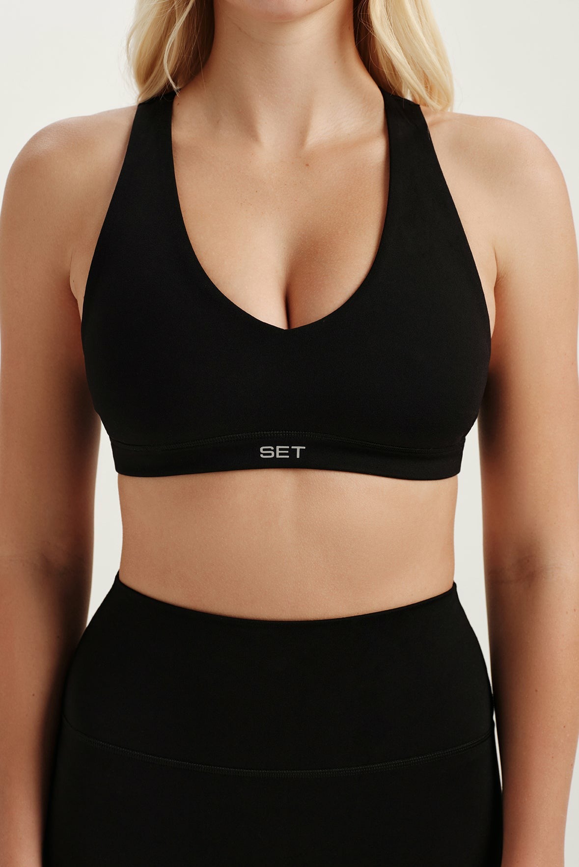 SET ACTIVE Outlets | SPORTBODY® SPORTY VAULT BRA - ONYX