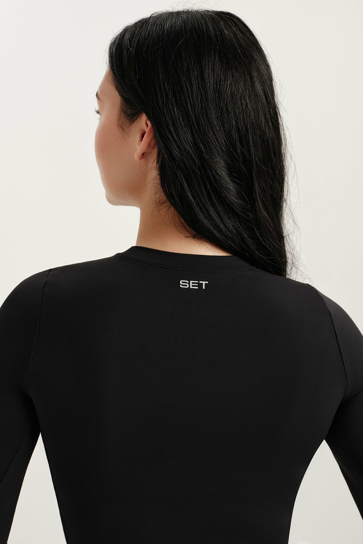 SET ACTIVE Outlets | BREATHE 1.0 LONG SLEEVE - ONYX